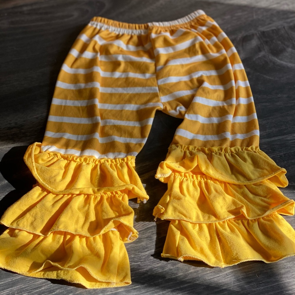 Girls Outfit - Picture 4 of 5